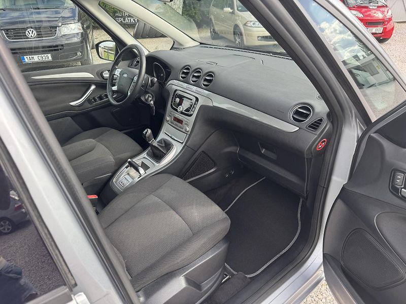 Ford Galaxy 2.0-16V(107KW)7SEDAČEK - fotka 34 z 45