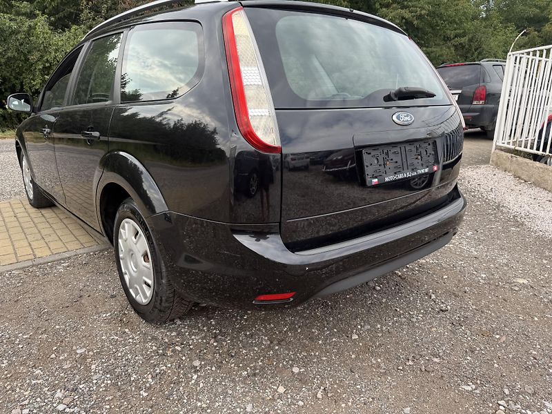 Ford Focus (2009) 1.6 td - fotka 22 z 40