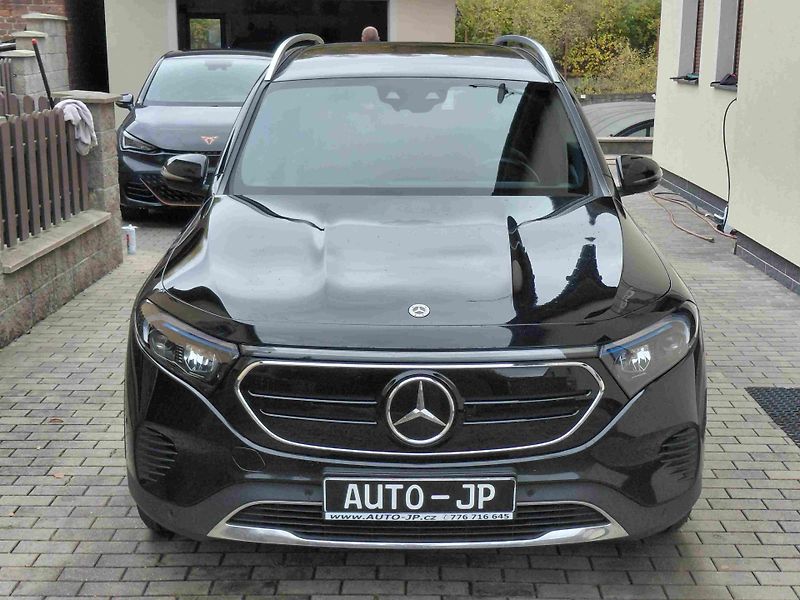 Mercedes-Benz EQB 300 4Motion LUXURY LED SOH-93% - fotka 7 z 8