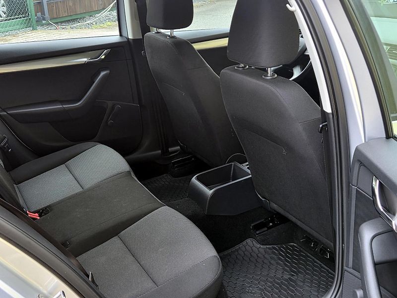 Škoda Octavia 1,2 TSi PO ROZVODECH, 1.maj - fotka 20 z 41