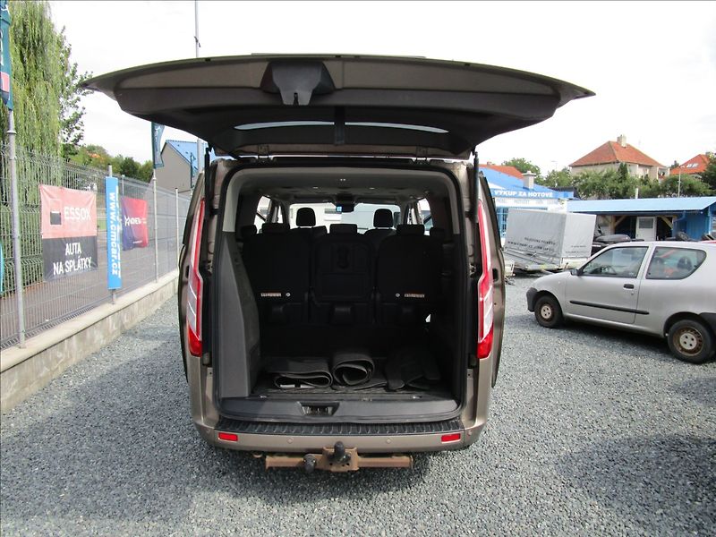 Ford Tourneo Custom 2.0TDCi L2 Titanium, 8 míst - fotka 48 z 57