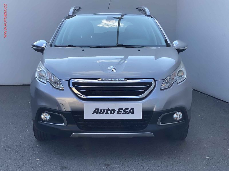 Peugeot 2008 (2014) 1.6VTi, AC, park.čidla - fotka 2 z 18