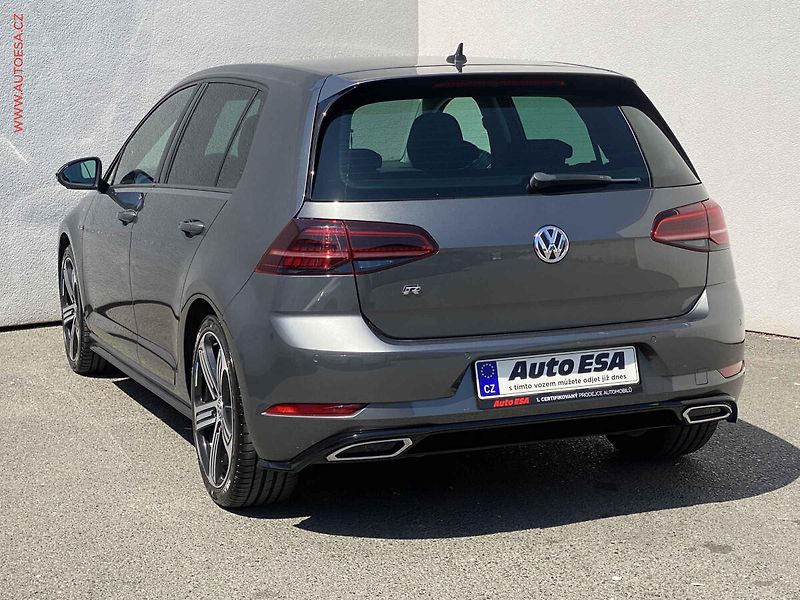 Volkswagen Golf (2018) 1.4 TSi, R-Line, navi, LED - fotka 6 z 17
