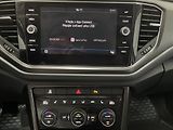 Volkswagen T-Roc 1.5 TSi ČR 6M ACC TZ  - náhled 25