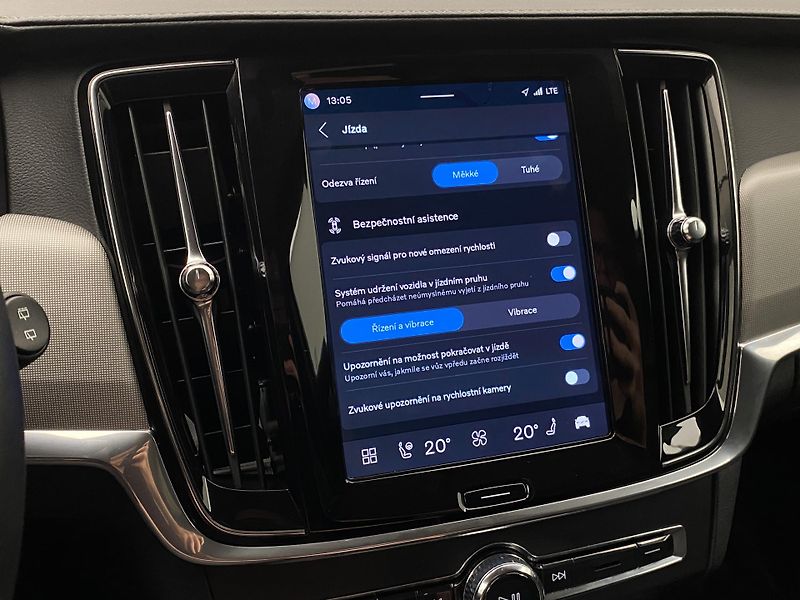 Volvo V90 T6 AWD RECHARGE BRIGHT PLUS - fotka 54 z 64