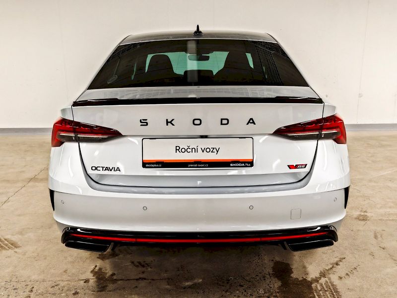 Škoda Octavia (2025) 2.0 TSI 195 kW DSG RS - fotka 28 z 31