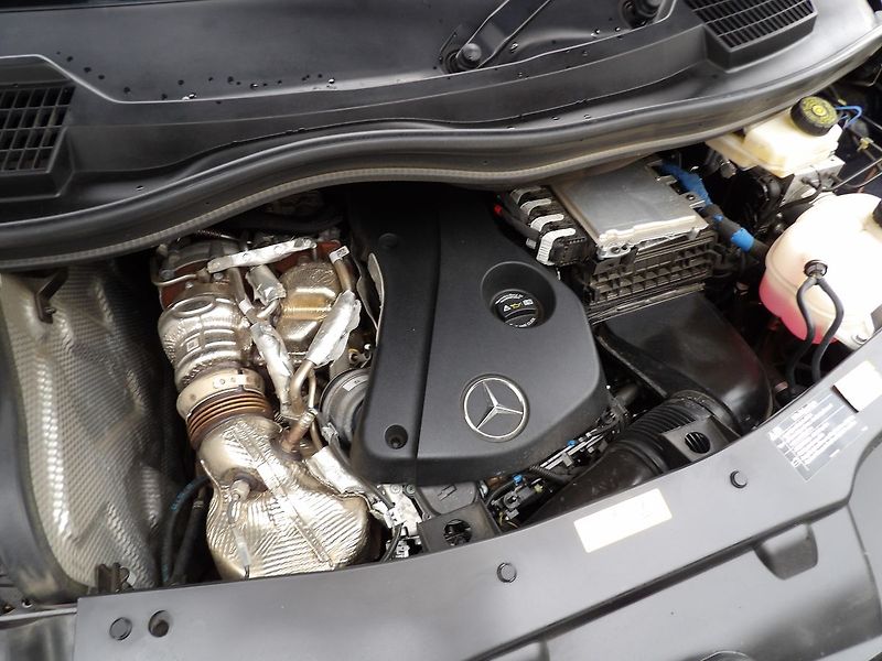 Mercedes-Benz Třídy V 250d L 4Matic 360° Tažné DPH - fotka 31 z 35