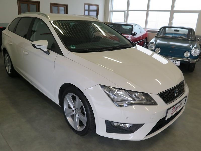 Seat Leon (2015) 2.0TDI FR,klima,navi,servis - fotka 5 z 29