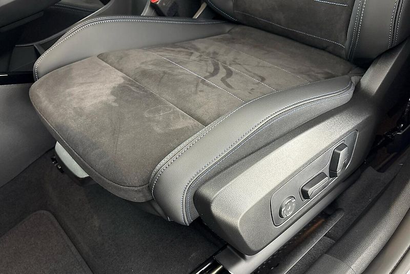 BMW X2 xDrive20d - fotka 8 z 24