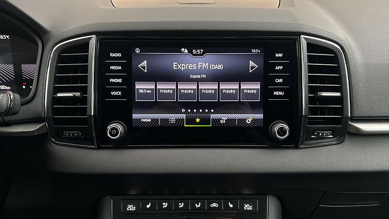 Škoda Karoq 1.5 TSI Ambition - fotka 11 z 25
