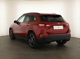 Mercedes-Benz GLA (2025) 180, AMG LINE, KEYLESS - náhled 3