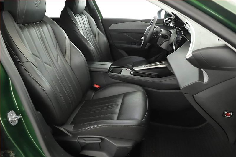 Peugeot 308 (2022) Allure Hybrid 180 - fotka 16 z 19
