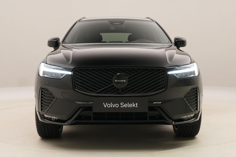 Volvo XC60 B5 AWD BLACK EDITION AUT CZ - fotka 16 z 60