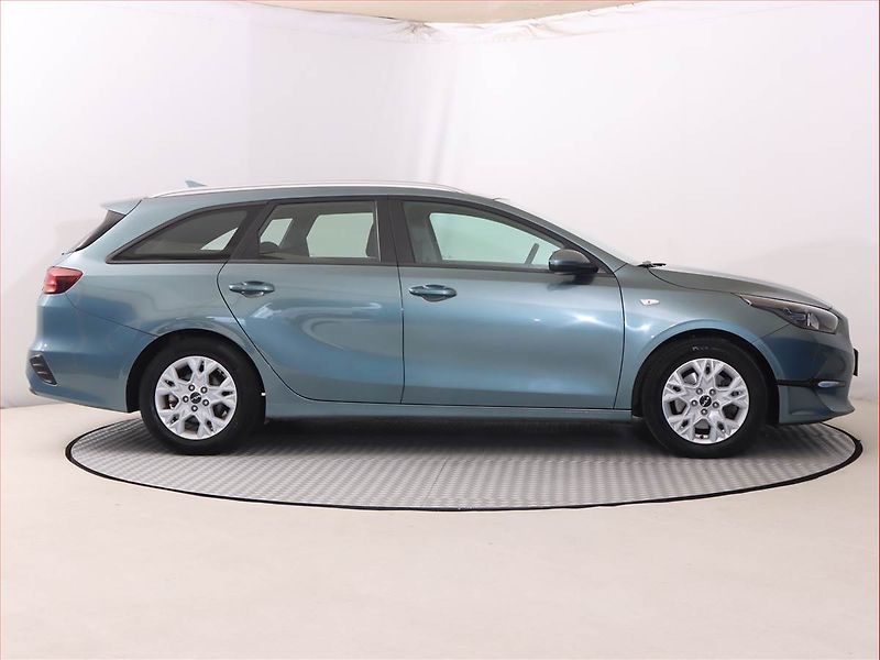 Kia Ceed (2023) Spin 1.0 T-GDI, SPIN, DPH - fotka 6 z 18