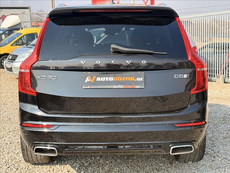 Volvo XC90 2,0 R-DESIGN SERVISKA TAŽNÉ - fotka 6 z 42