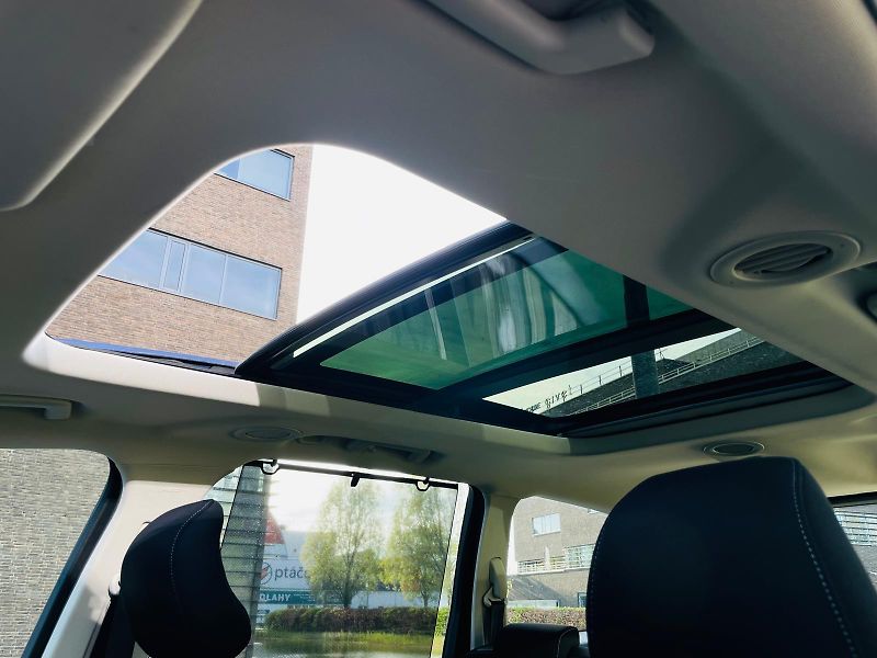 Ford Galaxy 2.0TDCi MANUÁL 7MÍST 1.MAJITEL - fotka 50 z 55