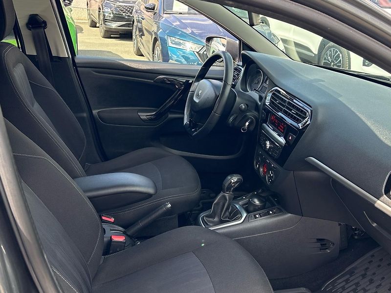 Peugeot 301 (2013) 1.6 85kW Allure tažné - fotka 13 z 21