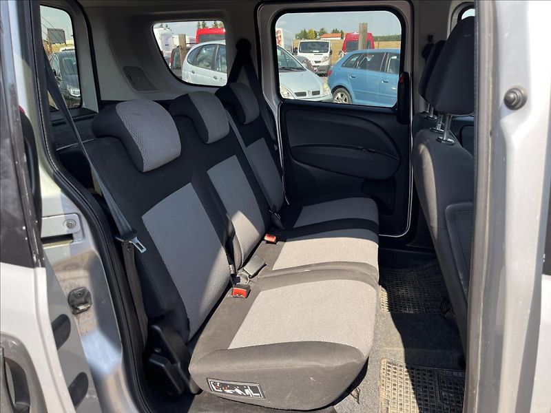 Fiat Dobló 1,4 i CNG EMOTION KLIMA SERVIS - fotka 12 z 42