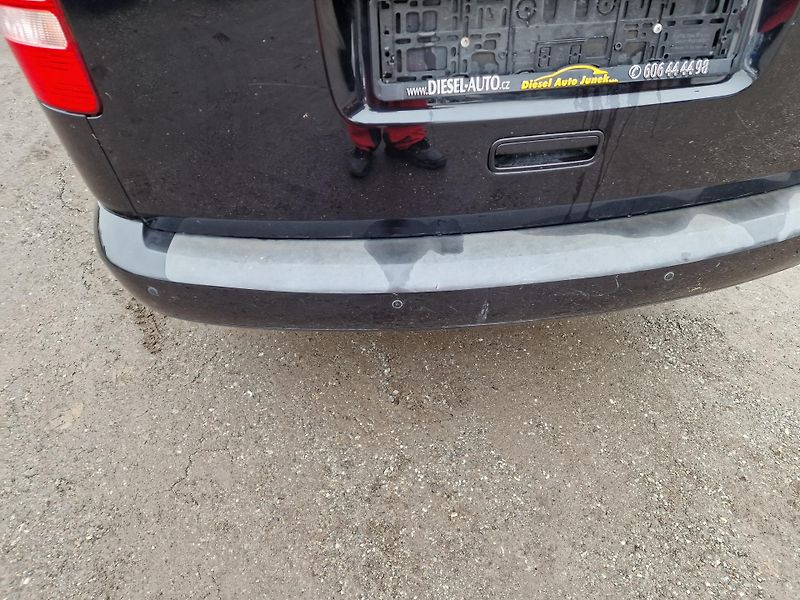 Volkswagen Caddy 1,6TDI 7 SEDADEL SENZORY - fotka 19 z 20