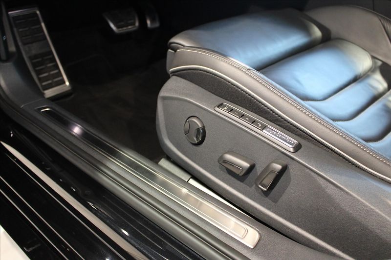 Volkswagen Arteon TDi DSG R-Line Shooting Brake - fotka 12 z 35