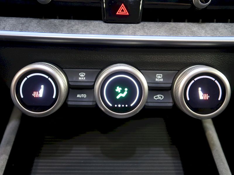 Škoda Superb (2024) SELECTION 2.0TDI 110KW DSG - fotka 33 z 43