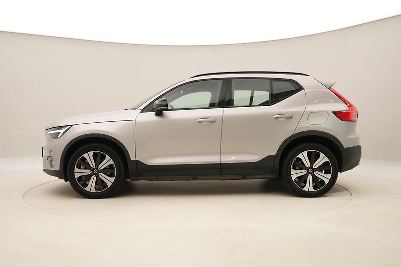 Volvo XC40 PURE ELECTRIC RECHARGE PLUS - fotka 10 z 50