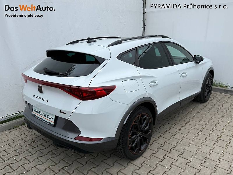 Cupra Formentor (2022) 2.0 TSI 140 kW DSG 4WD - fotka 2 z 27
