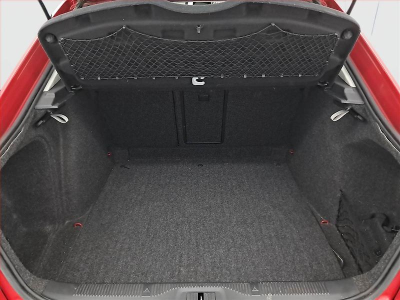 Škoda Octavia (2010) Ambiente 1.4 TSI, Navi - fotka 14 z 15