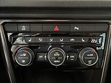 Volkswagen T-Roc 1,5   TSI 110kW,STYLE,TAŽNÉ - náhled 18