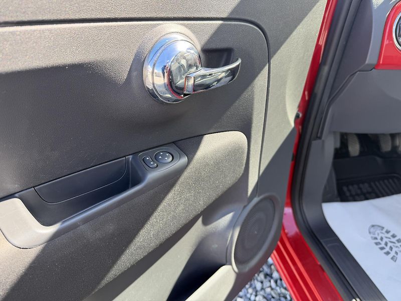 Fiat 500 1.2i 69PS SERVIS PANORAMA 84KM - fotka 131 z 149