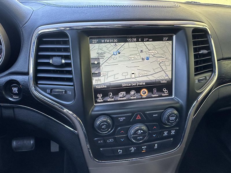Jeep Grand Cherokee (2015) 3.0CRD/184KW *SUMMIT* H&K *TZ - fotka 17 z 46