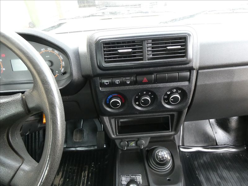 Lada Niva 1,7 i 4x4 61kW LPG, DPH, ČR - fotka 29 z 37