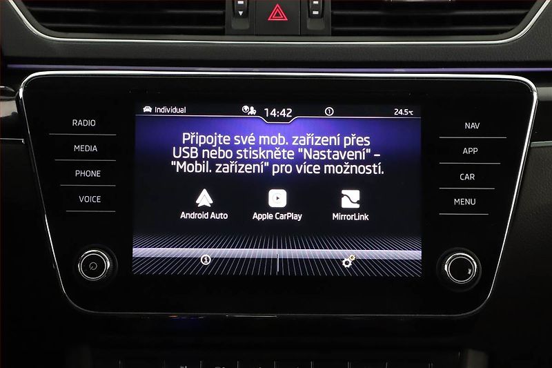 Škoda Superb (2021) Laurin&Klement 1.5 TSI - fotka 17 z 20