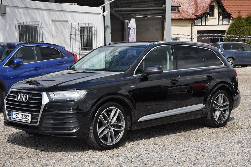 Audi Q7 3.0TFSi 245kW 4x4 S-line 7.mís - fotka 1 z 28