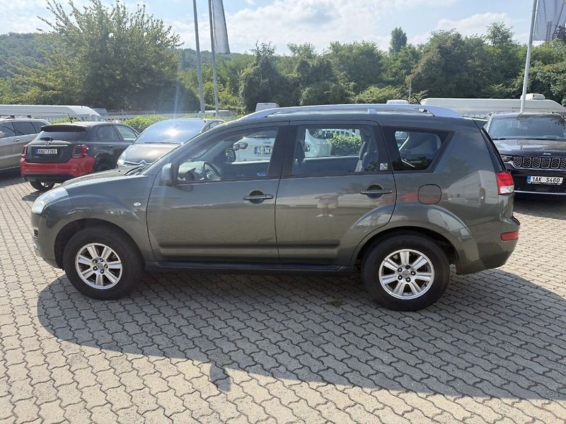 Citroën C-Crosser 2,2 HDI - fotka 4 z 13