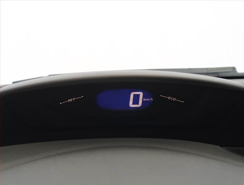 Honda Civic (2006) 1.4 i-DSI, po STK, servisované - fotka 15 z 20