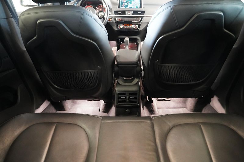 BMW X1 - fotka 27 z 30