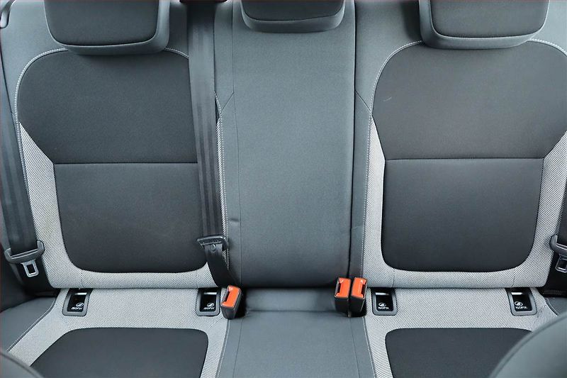 Škoda Fabia (2016) Ambition 1.2 TSI, Serv.kniha - fotka 10 z 19