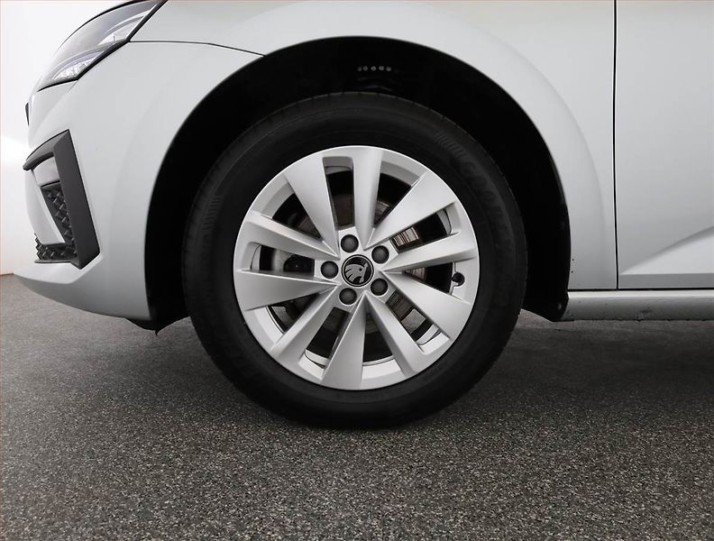 Škoda Scala (2025) 1.0 TSI, Top Selection, FullLe - fotka 17 z 17