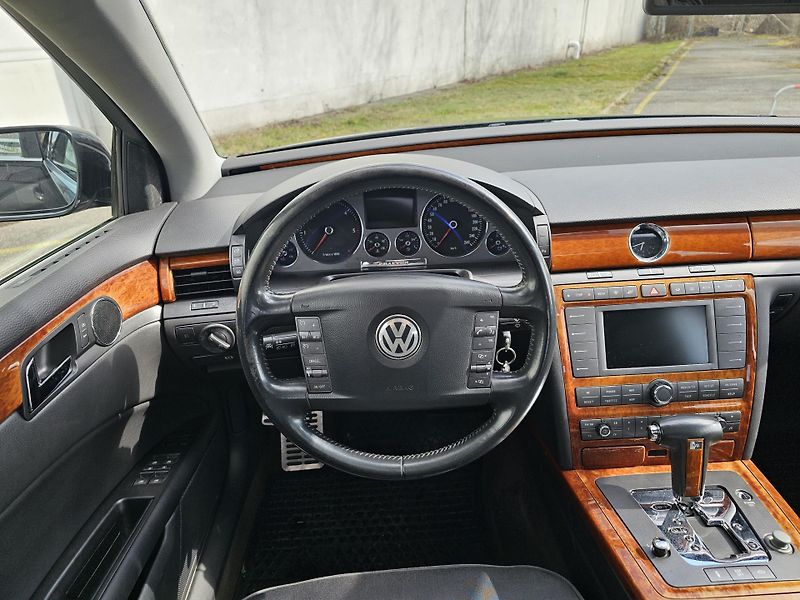 Volkswagen Phaeton (2007) 3.0TDI, 4x4, MĚCHY, ŠíBR - fotka 13 z 16
