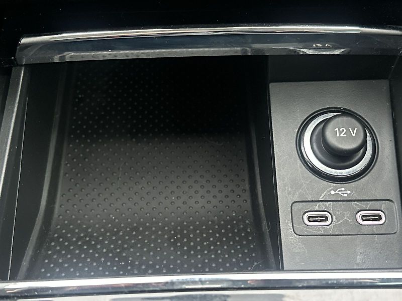 Škoda Karoq (2024) 2.0 TDI Selection Drive - fotka 21 z 34
