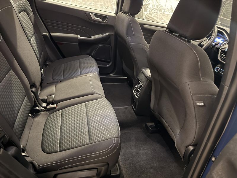 Ford Kuga (2022) 2.5 plev ,REZERVOVÁNO - fotka 17 z 47