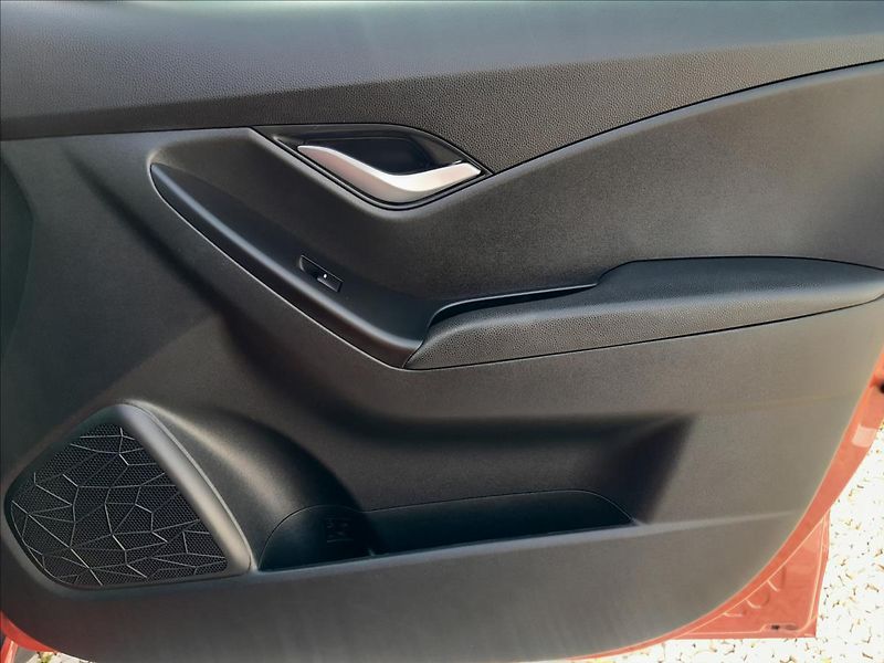 Hyundai ix20 1,6i 91 kW - fotka 30 z 49