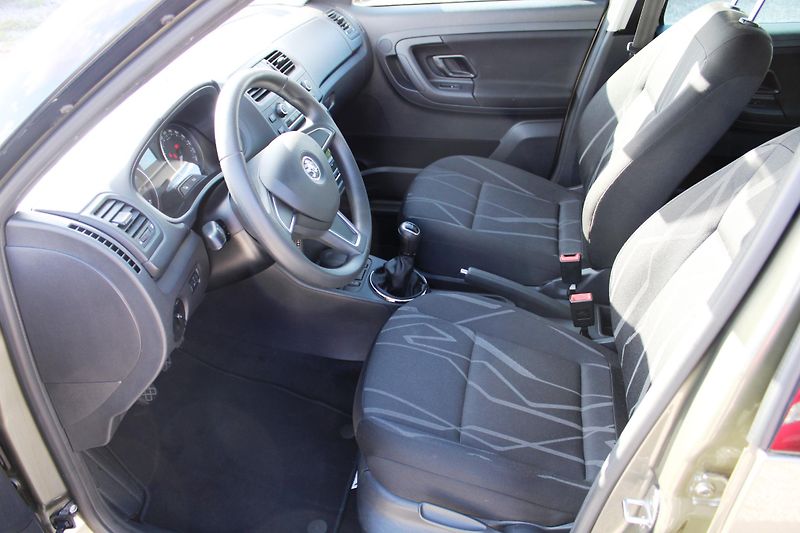 Škoda Roomster (2014) 1,2TSI 1.MAJITEL KLIMA EL.OKNA - fotka 9 z 18