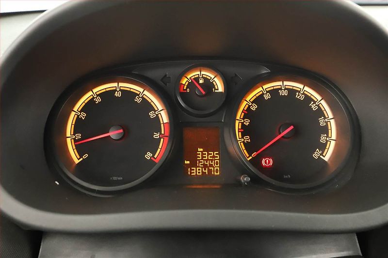 Opel Corsa (2015) 1.2, Park. senzory - fotka 10 z 12