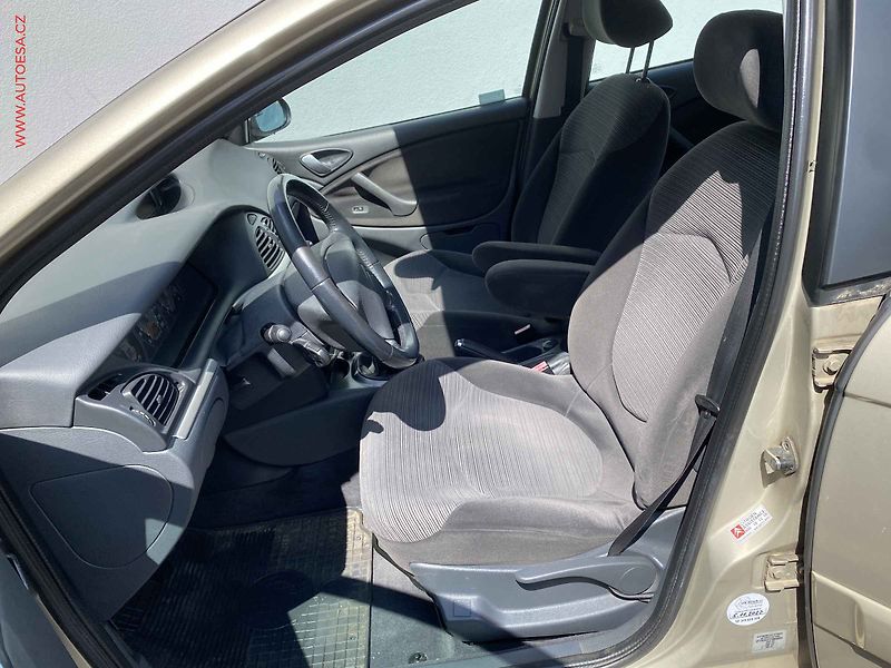 Citroën C5 (2007) 1.6 HDI, ČR, AC, TZ, temp. - fotka 9 z 14
