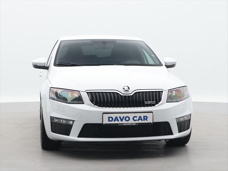 Škoda Octavia 2,0 TDI RS 135kW DSG CZ - fotka 2 z 29