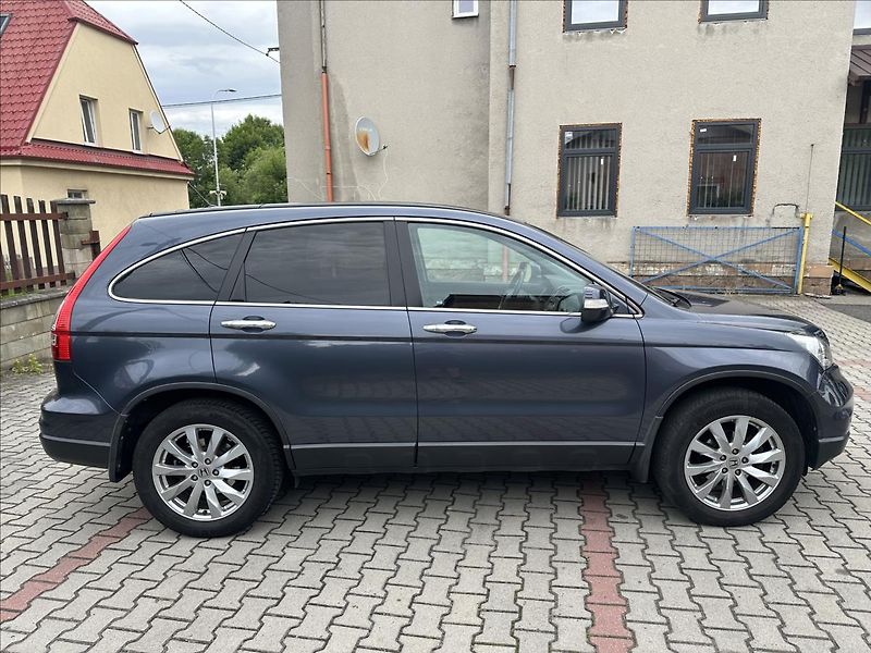Honda CR-V 2,0 4x4 TOP TAŽNÉ - fotka 2 z 24