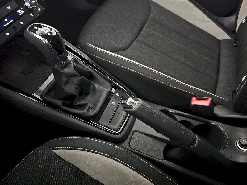 Škoda Kamiq (2024) 1.0TSI 81kW DSG TOP SELECTION - fotka 22 z 29