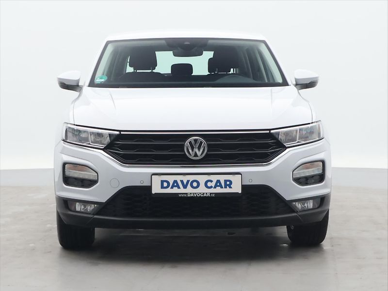 Volkswagen T-Roc 1,5 TSI 110 kW Aut.Klima 1.Maj - fotka 2 z 29